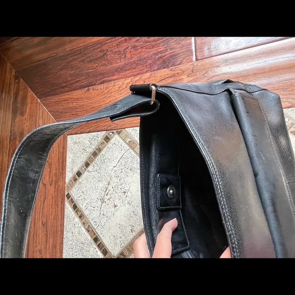 Black Givenchy Purse - Picture 5 of 6